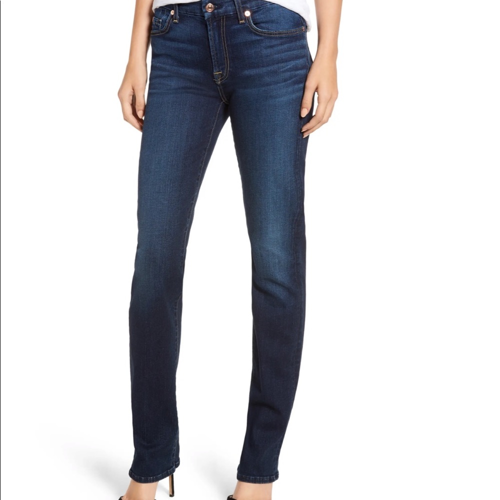 7 For All Mankind Kimmie straight leg jeans!